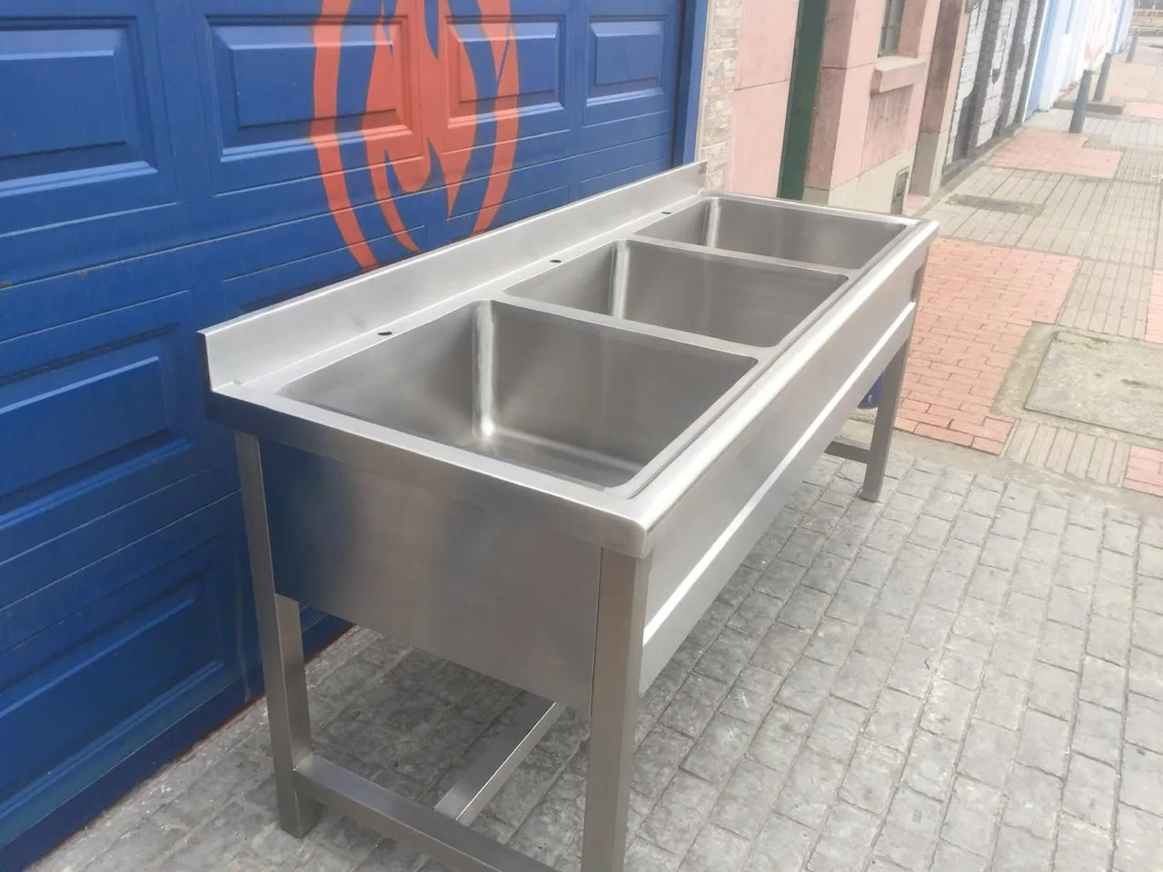 Mueble tres pocetas - miniatura 2